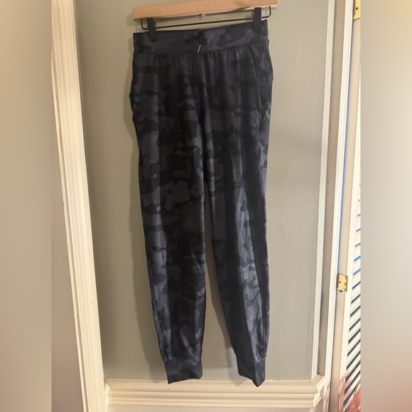 Libin Camouflage Pattern Jogger Pants with Elastic Cuffs - Picture 9 of 9